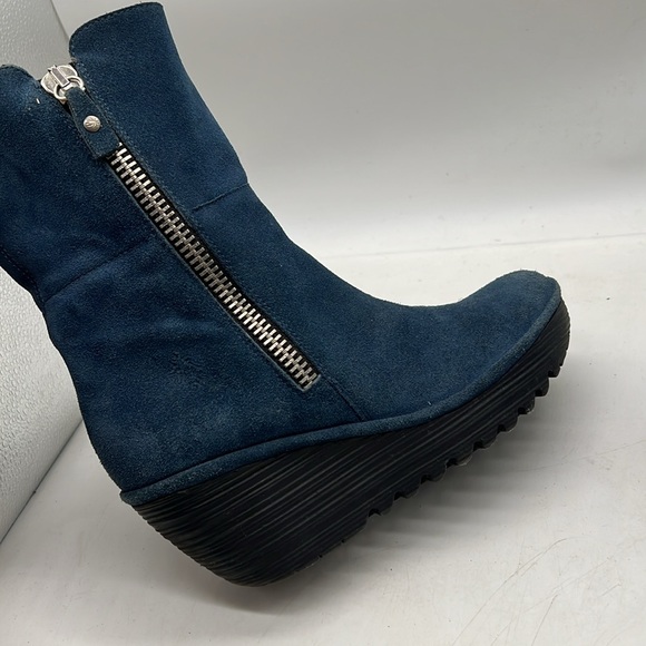 Fly London Yex Blue Suede Fold over Wedge Ankle Boots Eur 39 US 8.5 Comfort - Picture 8 of 12